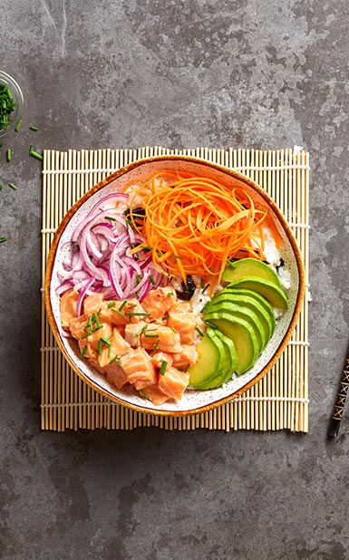 Poké bowl de salmão