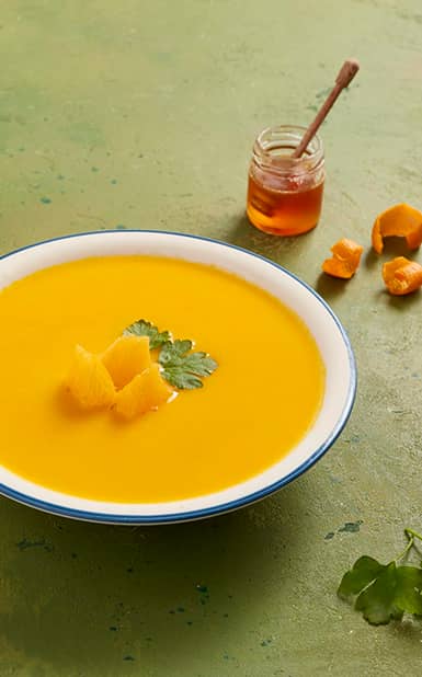 Creme de cenoura, laranja, mel e coentros