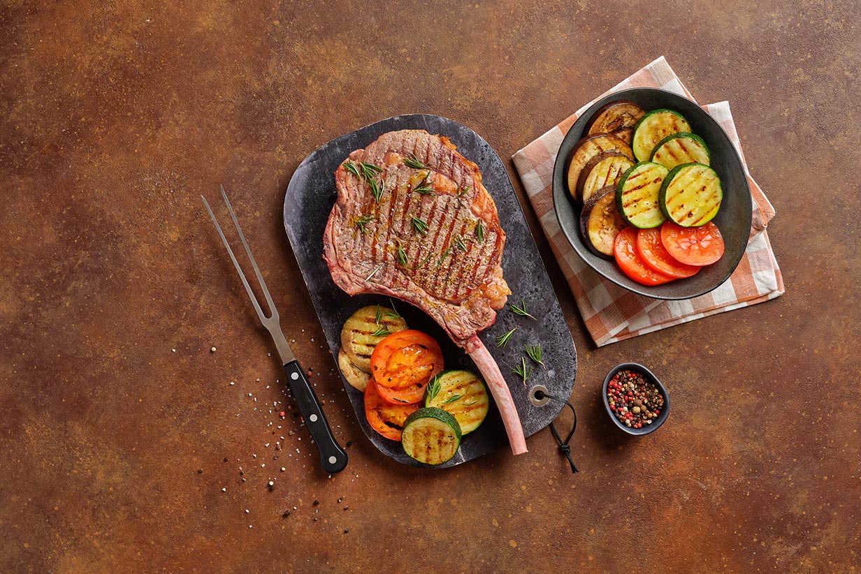 Rib-eye grelhado com legumes